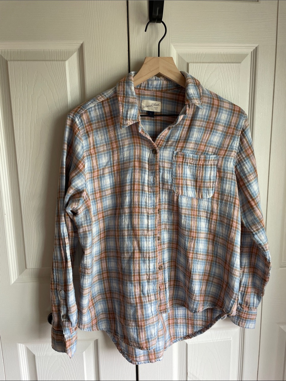 Universal Thread Plaid Button-Down Shirt - Light Blue & Brown